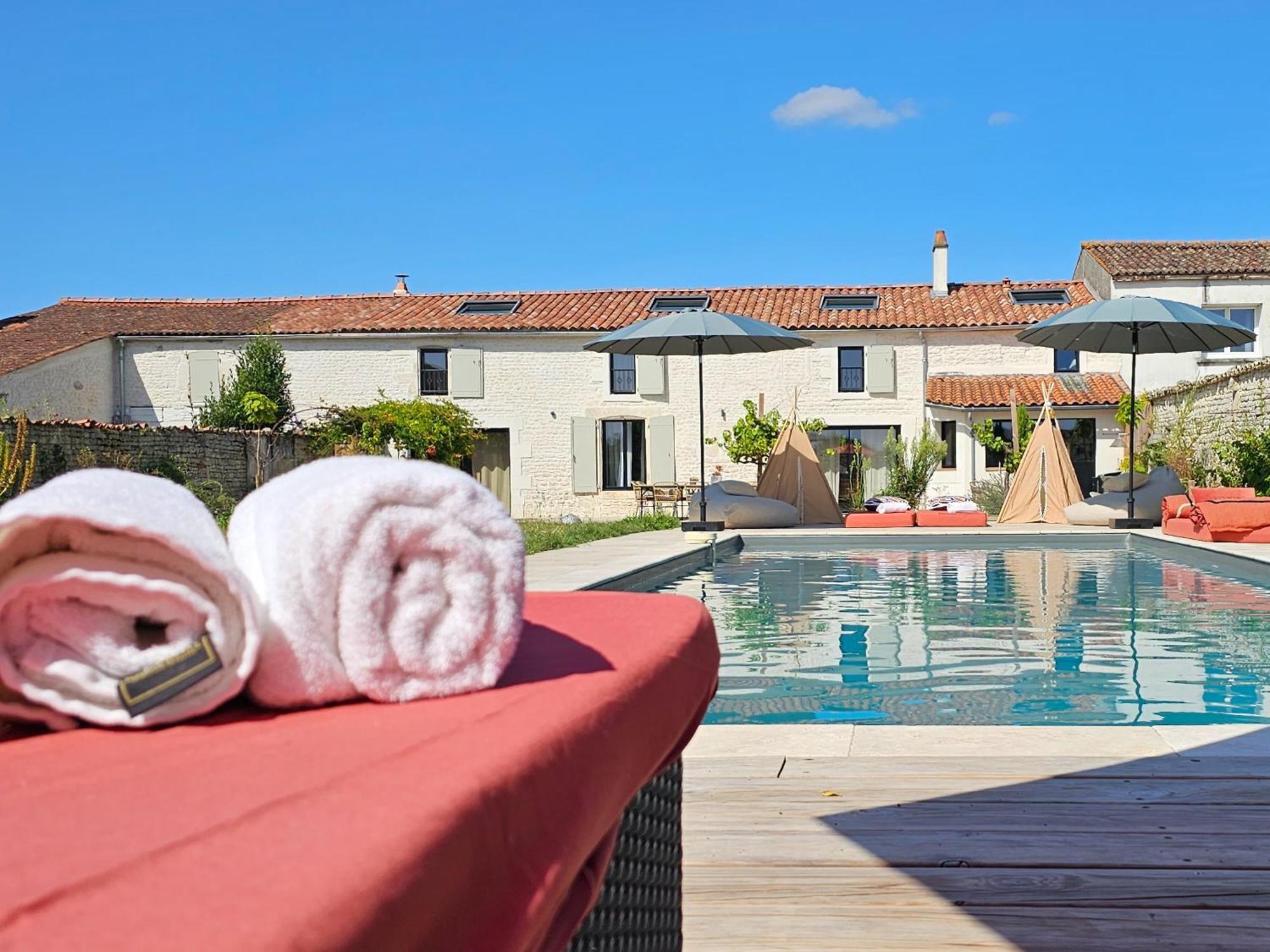 Domaine Slow-Life Thaire Exterior photo